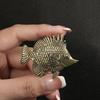 Brass Ornamental Fish Antique Cute Figures Office Desk Decoration Can Stand Up Little Fish Ocean Copper Ornaments Tea Pet