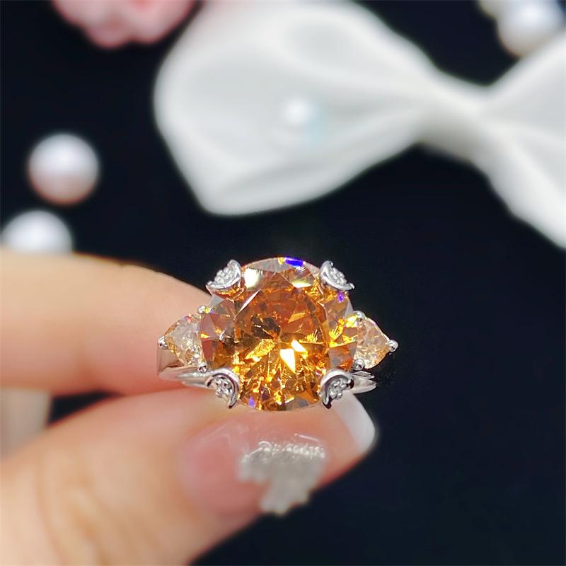 Shiny Champagne Stone Ring Women Jewelry Top Quality Four Claws Crystal Ring for Girl Party Accessories 2025