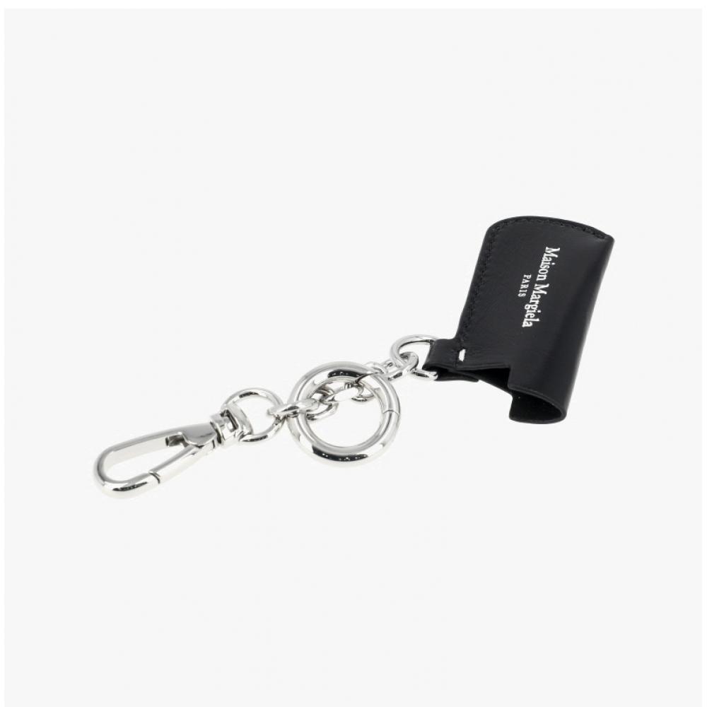 Maison Margiela Logo Lighter Case Keyring Sa1vl0055 P8831 T8013