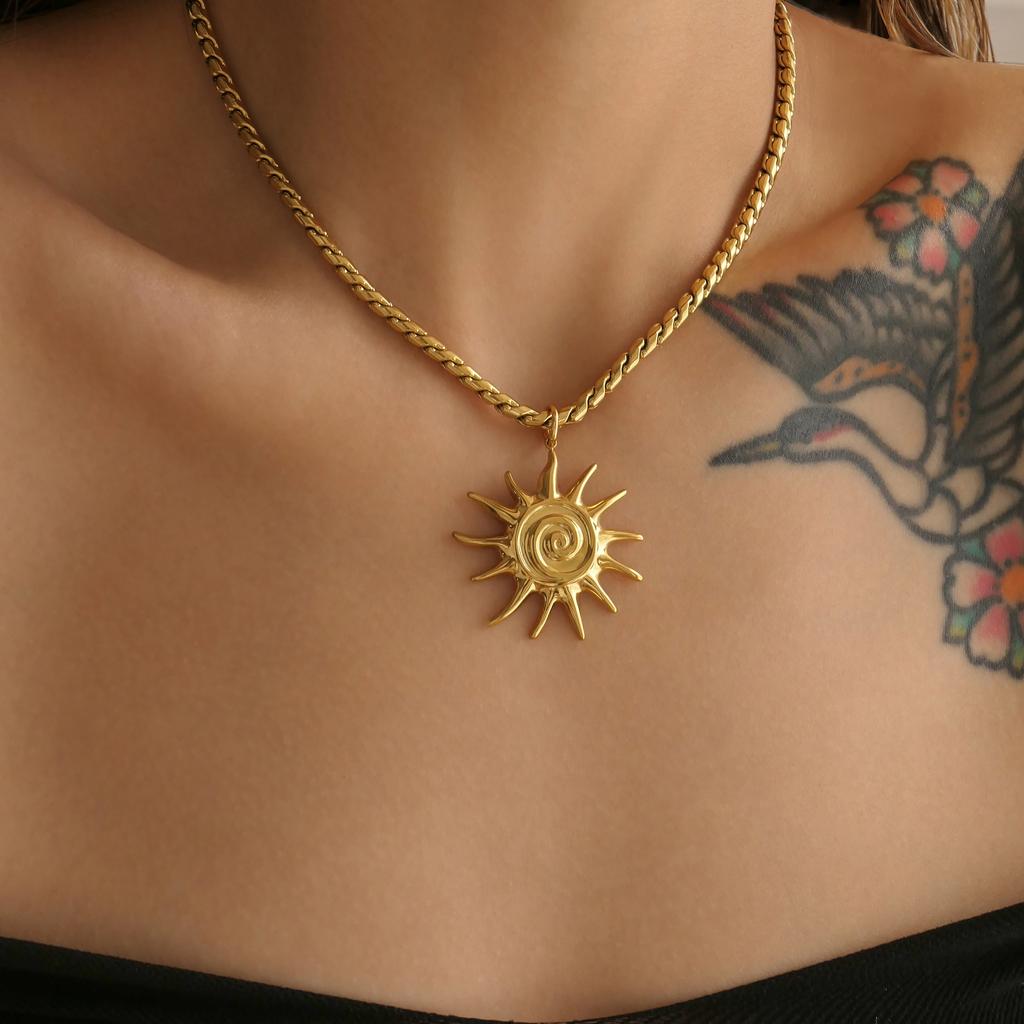 NEW VINTAGE SUN NECKLACE EARRINGS SET Dazan 2025 Summer HOT 18k Gold Plated Tarnish Free Stainless Steel Lover Set Jewelry