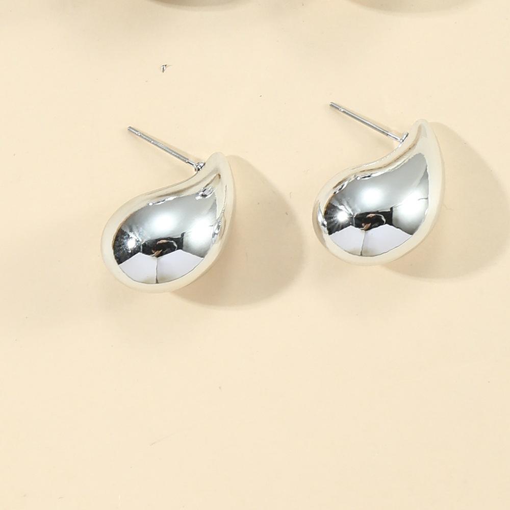 

Простые и универсальные серьги, модные и персонализированные крупные серьги-капли с высокой текстурой, серьги-гвоздики.