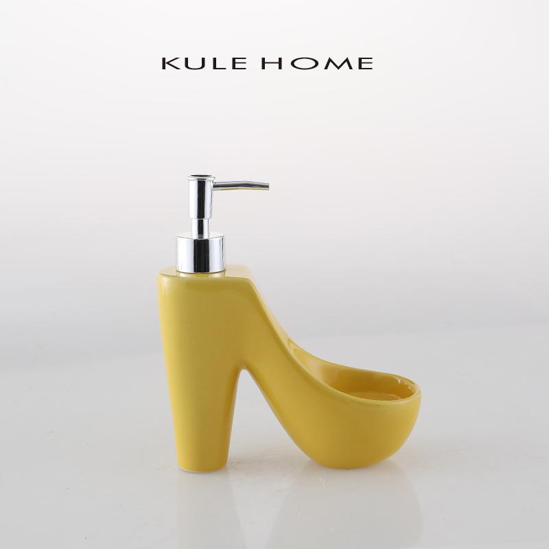 Creative Art Heels Shape Ceramic Soap Dispenser Hotel Press Porcelain Shampoo Bottling Bathroom Soap Dish Storage Lotion Bottle