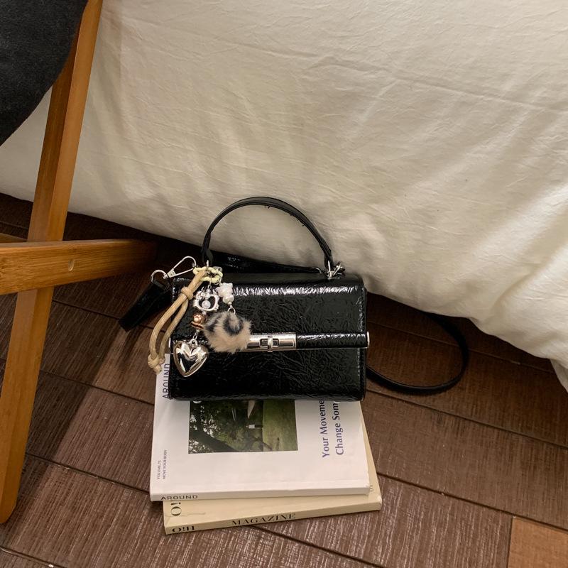 Spring 2026 Retro High-End Women s Crossbody/Shoulder Handbag Without Pendant