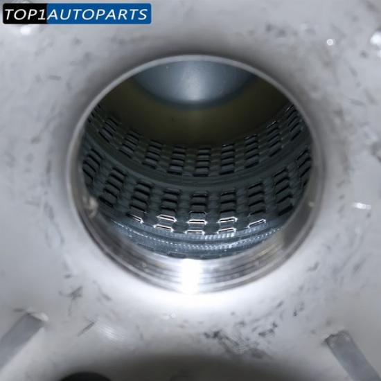 1X Oil Filter RE45864 P165877 For John Deere 3025D 3043D 5045D 5055E 5075E 4044M