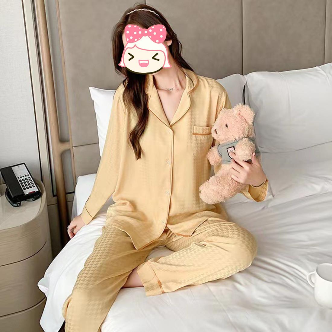 

Пижама женская ледяной шелк весна осень длинный рукав верхняя одежда домашняя одежда жаккардовый гусиная лапка женская однотонная одежда для сна черная одежда для дома M жёлтый