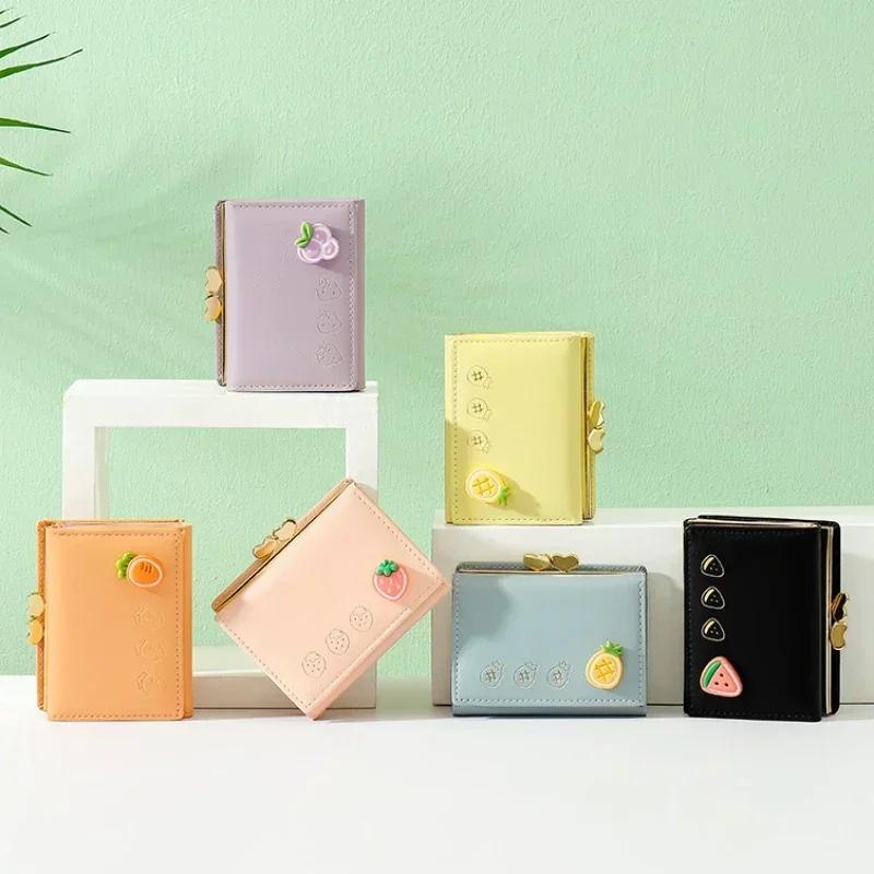 Süße kleine Geldbörse aus Leder für Damen mit Obstdruck, zweifach faltbar, Mini-Kurzgeldbörse für Damen, Geldkartenhalter, Clutch