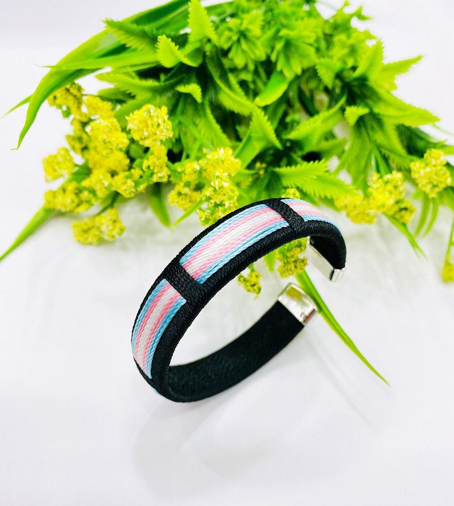 Rainbow LOVE Thread Bracelet - Friendship & Couple Gift