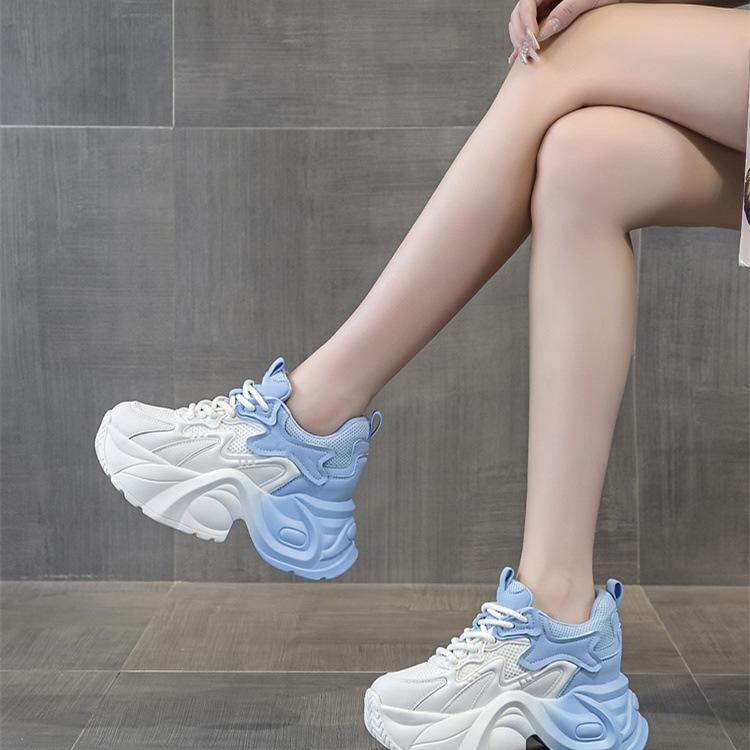 

Gradual change of color dad shoes women show small feet 2025 summer new thin mesh breathable thick sole heightening sports shoes 34