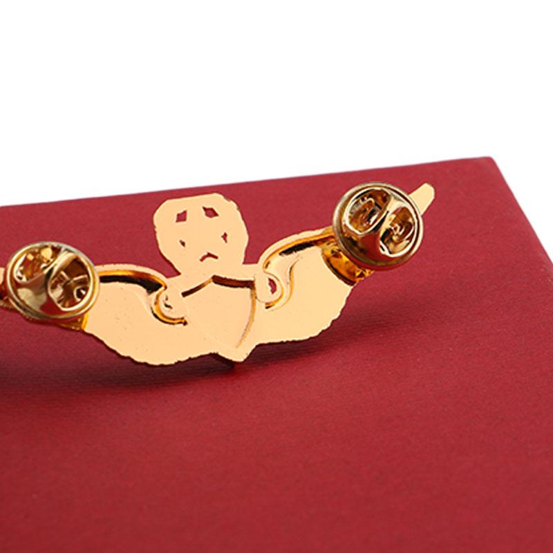 2. světová válka vojenského velitelství USAF Pilot Kovový odznak s křídly Zlatá pěticípá hvězda na oděvy