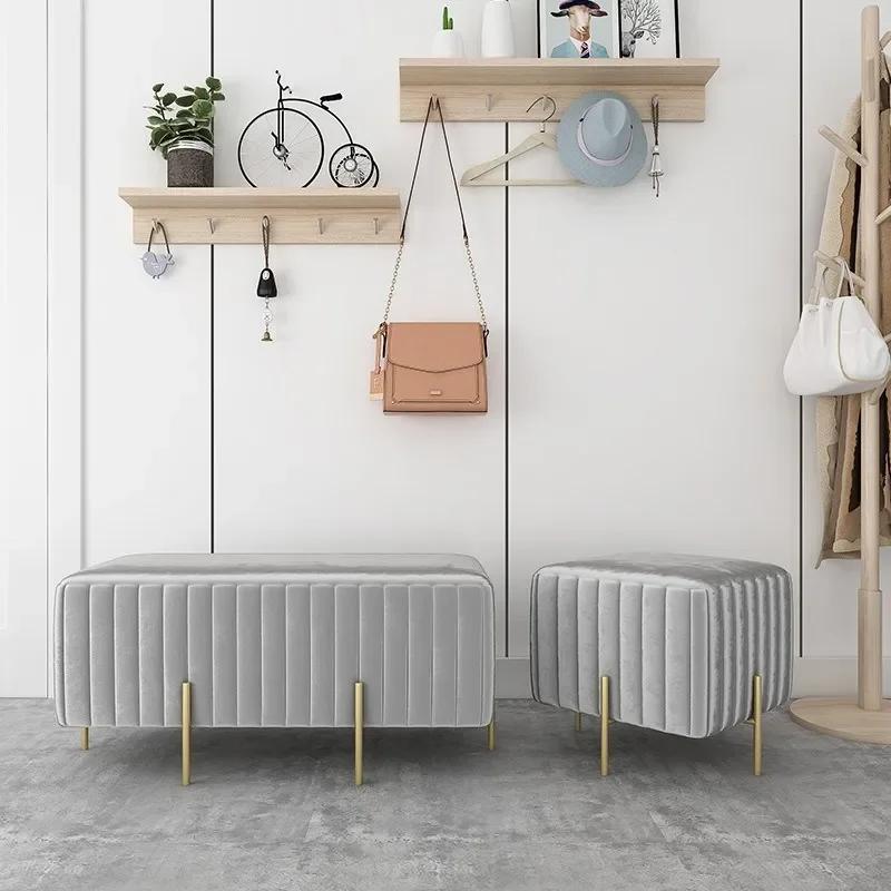 Hocker für Zuhause, Schuhe, Umkleidekabine, Hocker, kreativer Garderobenhocker, Sofa, Tritthocker, Schlafzimmer, bequeme Flanell-Bettbank