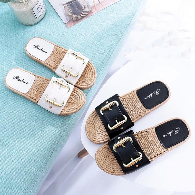 Premium Quality Women Fashion Indoor Outdoor Slippers With Flat Side Buckle Design