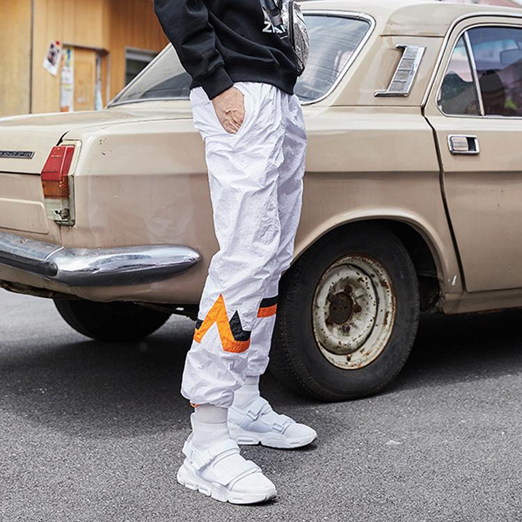 Li Ning 2019 New York Fashion Week Runway Series Casual Loose Wide Leg Woven Sports Pants Men Pants White AYKP649-2