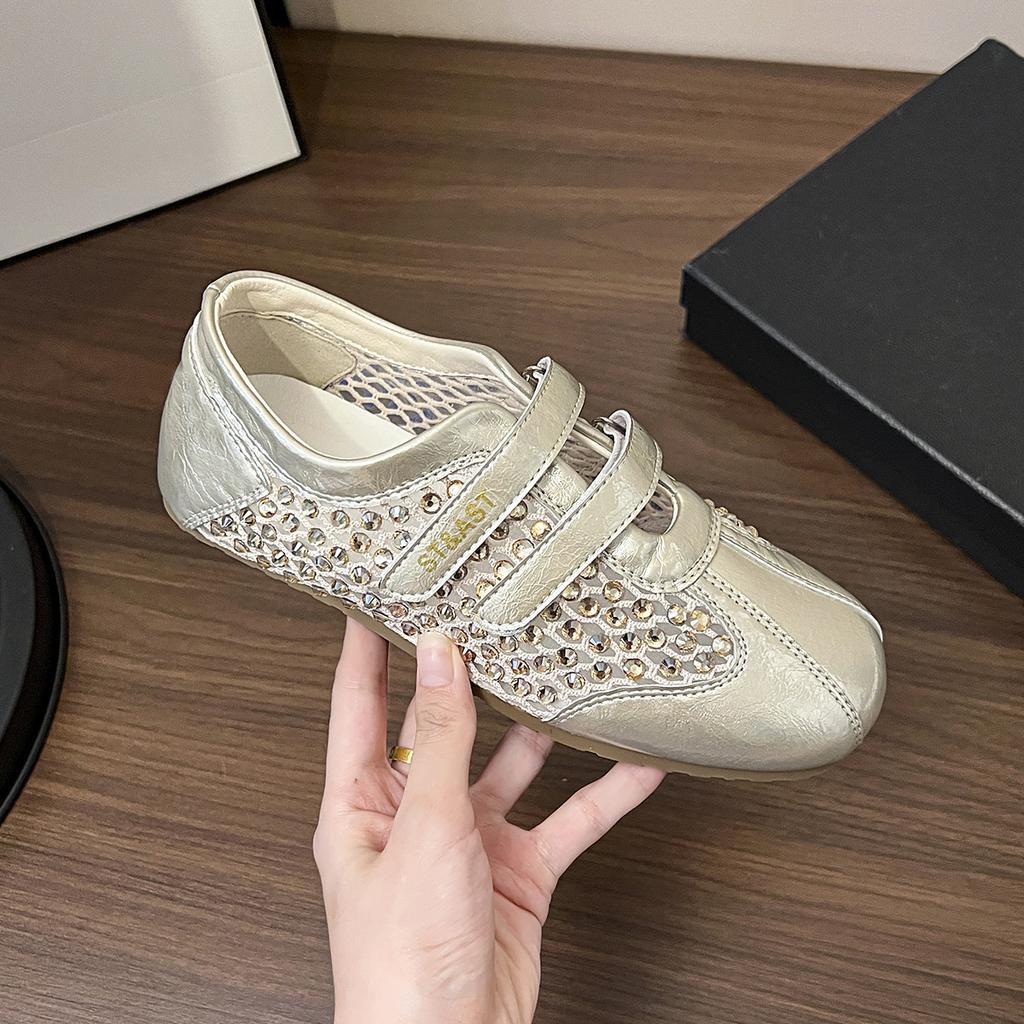 Buty codzienne damskie lekkie na rzepy 2025 lato nowe wersja koreańska oddychające europejska moda cyrkonie Mary Jane pojedyncze buty