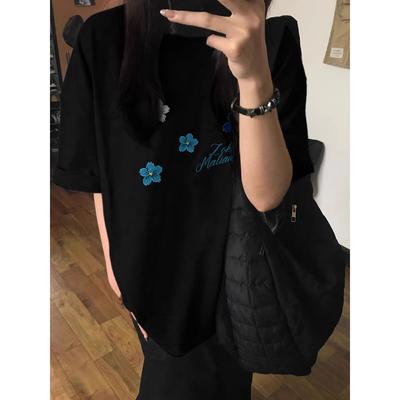 Üst Kıyafetler – T-shirtler