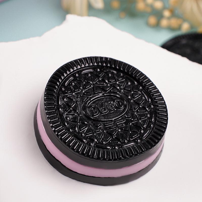 

Популярная игрушка-антистресс Oreo с эффектом медленного возврата 1 piece (individually packaged) чёрный