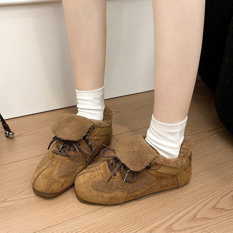 

Retro soft-soled flat-soled velvet German training shoes for women s 2025 winter new inner height-increasing fluffy shoes versatile warm cotton shoes 40