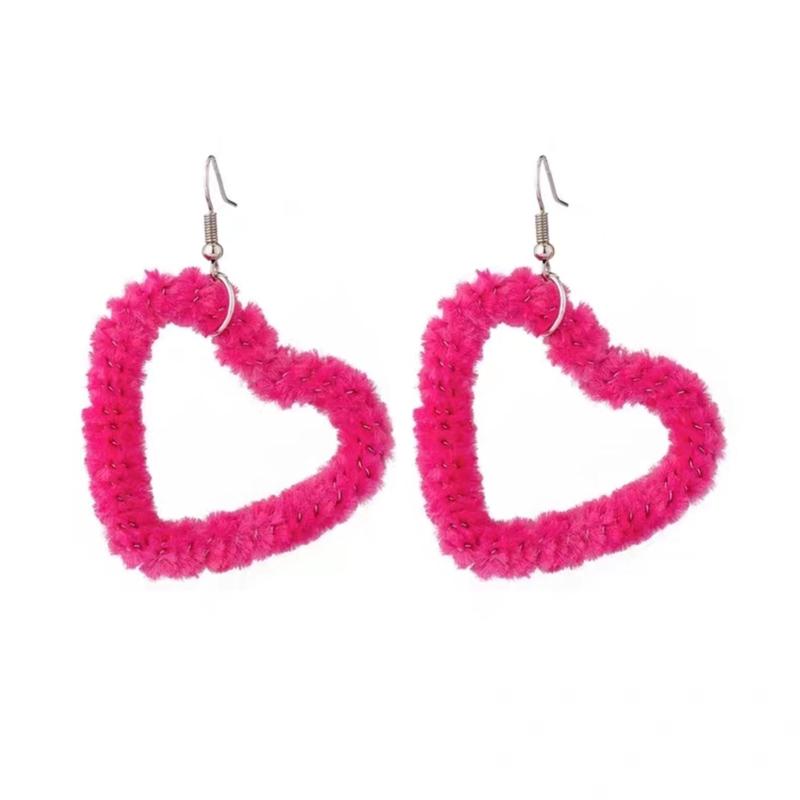 Hollow Heart Pendant Earring Sweet Cool Plush Heart Charm Earrings Temperament Small Hoop Earrings Fashion Jewelry