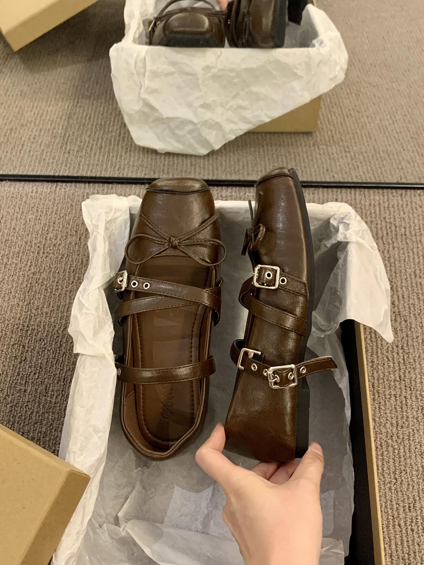 

Soft-soled version~ Silver square-headed Mary Jane shoes for women s 2025 new French temperament ballet versatile small leather shoes 39