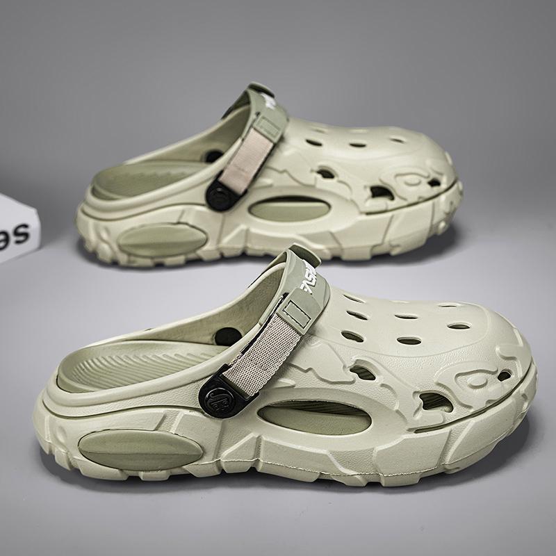 Fashion Clogs Men Sandals Lightweight Breathable Slip-On Sandals Non-Slip Water Shoes for Summer Beach Sandals