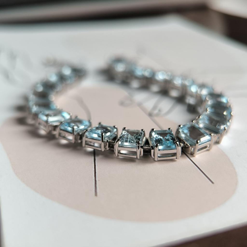 Silver Bracelet with Natural Topaz 24.425ct, Item Weight 17.66 Gr (2190929)