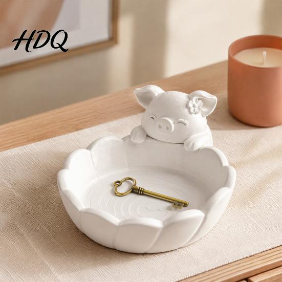 Minimalist Home Accents Cute Pig Petal Storage Bowl, Matte Finish 3D Print PLA Tray, Gift for Lovers Jewelry Trinkets Organization Tray Vanity