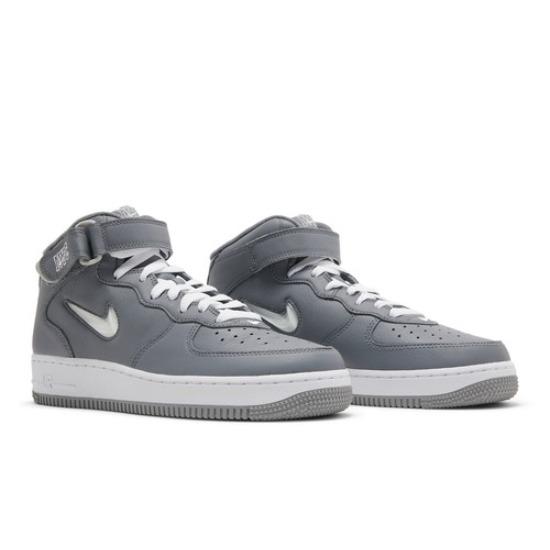 

Nike Air Force 1 Mid Jewel QS NYC - Cool Grey DH5622-001 EU 36.5 холодний сірий колір/білий
