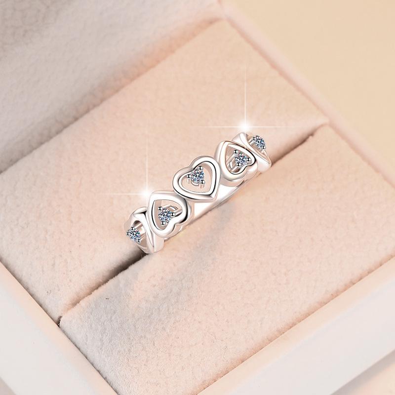 New S925 Sterling Silver Heart-shaped Moissanite Ring – High-End Fashion Jewelry