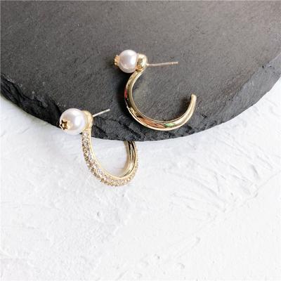 Simple Fashion C Shaped Pearl Earrings For Women  New Korean Style Earings Jewelry Wholesale