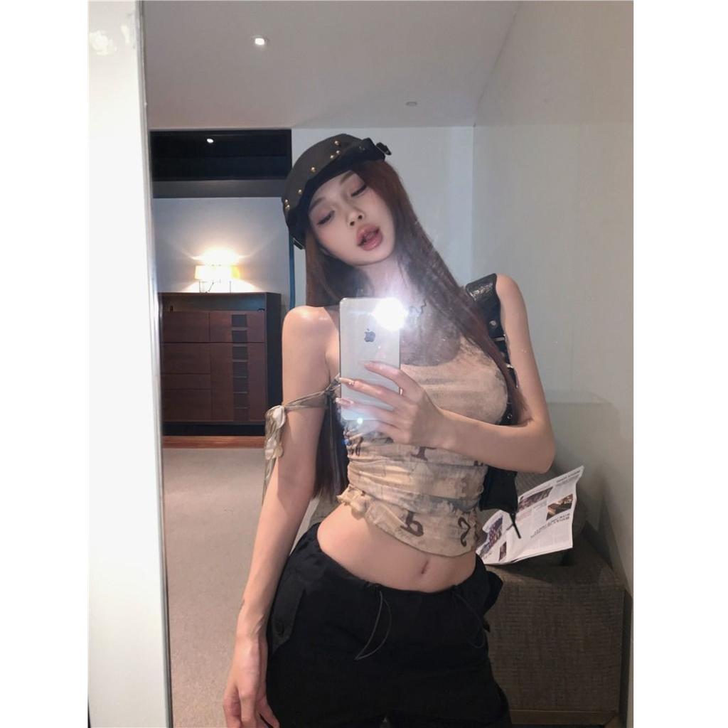 Summer chic niche design sense sexy sleeveless off-shoulder short top women's fashion American Spice Girl slanted shoulder T-shirt
