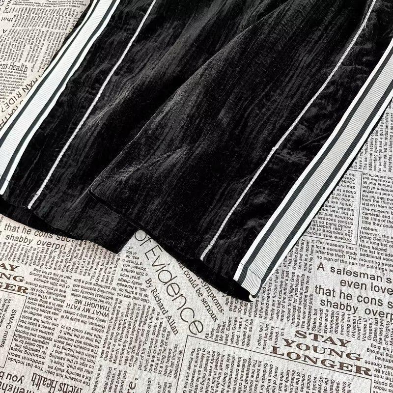 2024 Herbst Herren Gold Samt Gestreifter Pullover & Hosen Set