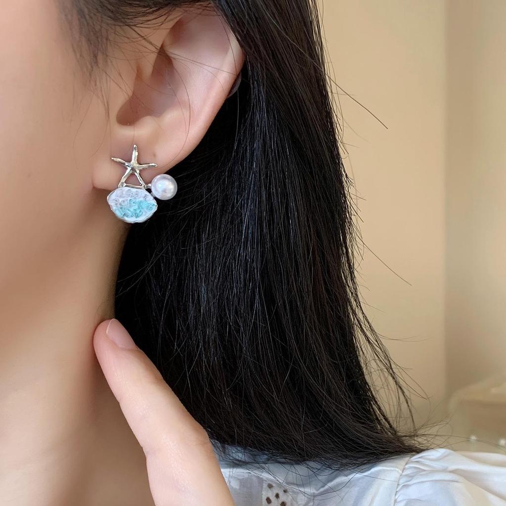 Starfish Crushed Ice Blue Pearl Earrings: Fashionable Seaside Vacation Ear Cuff, Light Luxury, High-End Versatile Design.