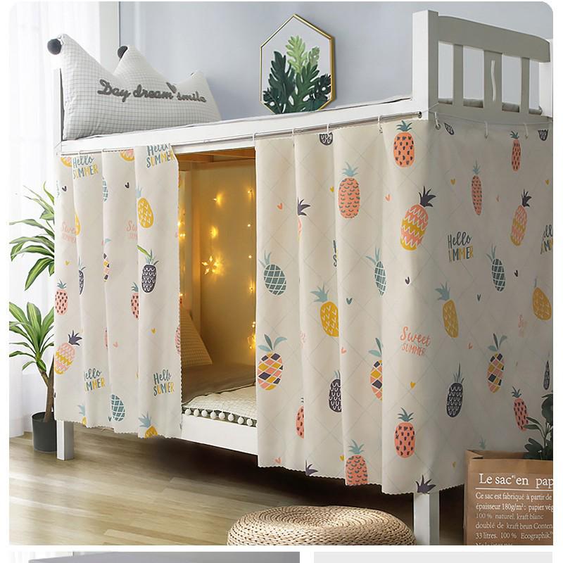 Nordické zatemňovací závěsy na postel pro vysokoškolské koleje - Mužské spodní lůžko