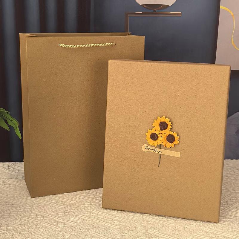 Kraft Paper Gift Box: Customizable Large Birthday or Clothing Packaging