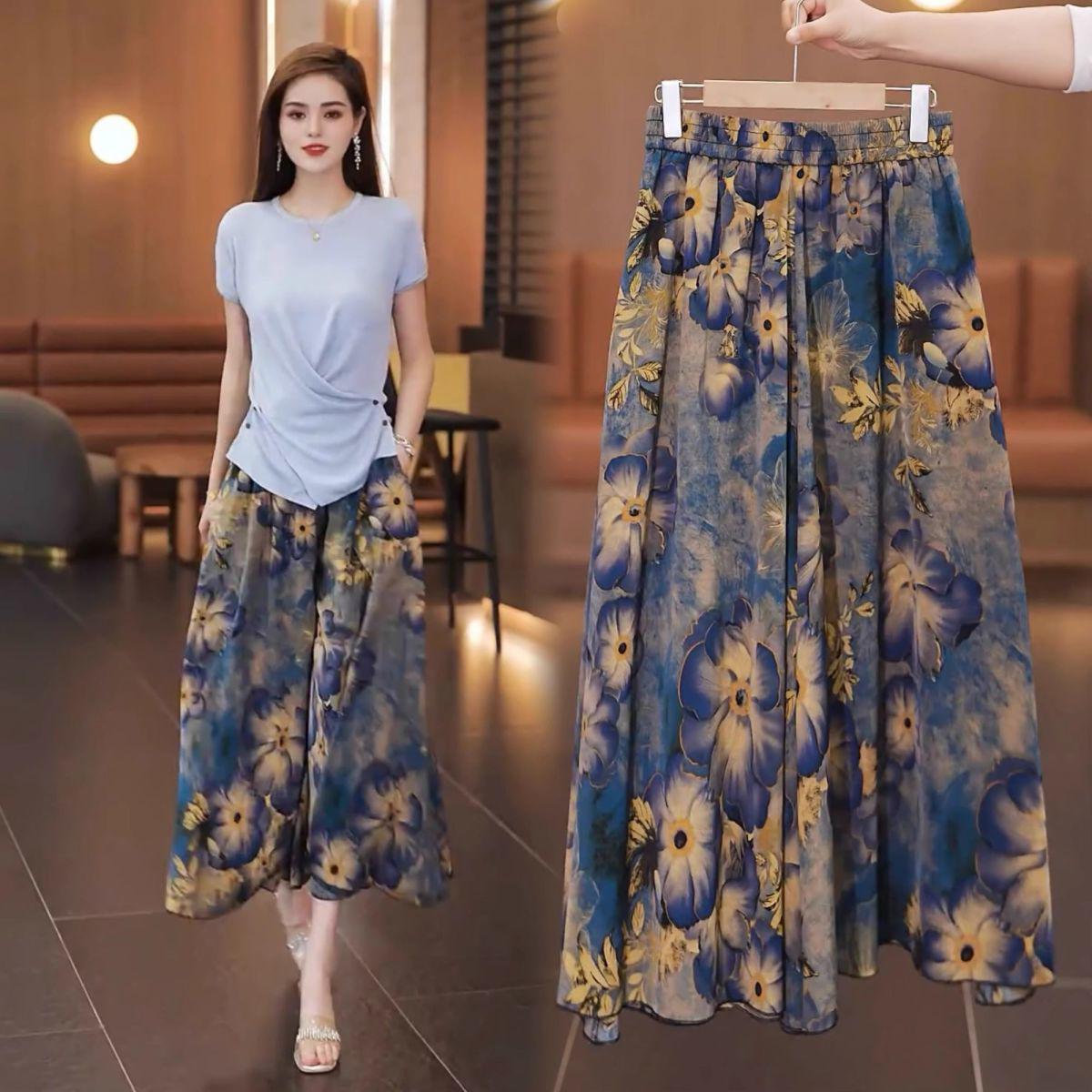 

Plus-Size Ink Painting High-Waist A-Line Ice Silk Skirt Pants - Thin, Loose, Versatile Style for Women S (50-60 jin)