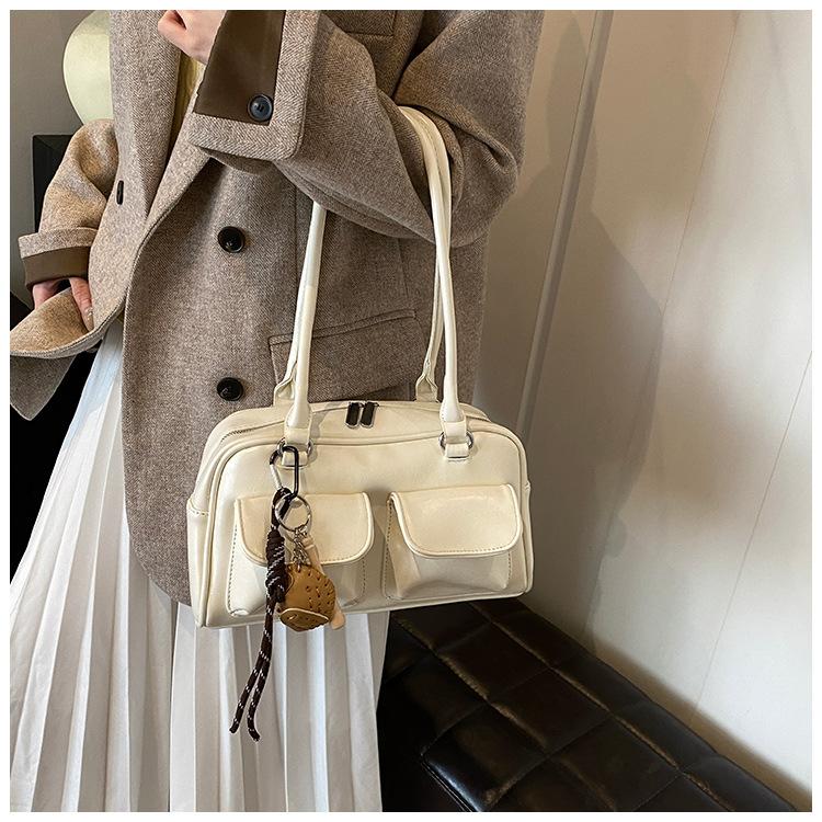Retro Underarm Bag Women's 2025 New Textured Tote Shoulder Bag Niche Large-capacity Portable Commuter Bag