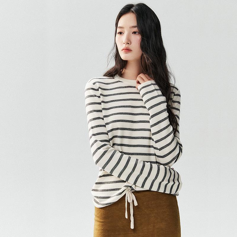 Yangzi Elegant Loose Striped Wool Sweater for Women - 2026 Early Autumn Collection