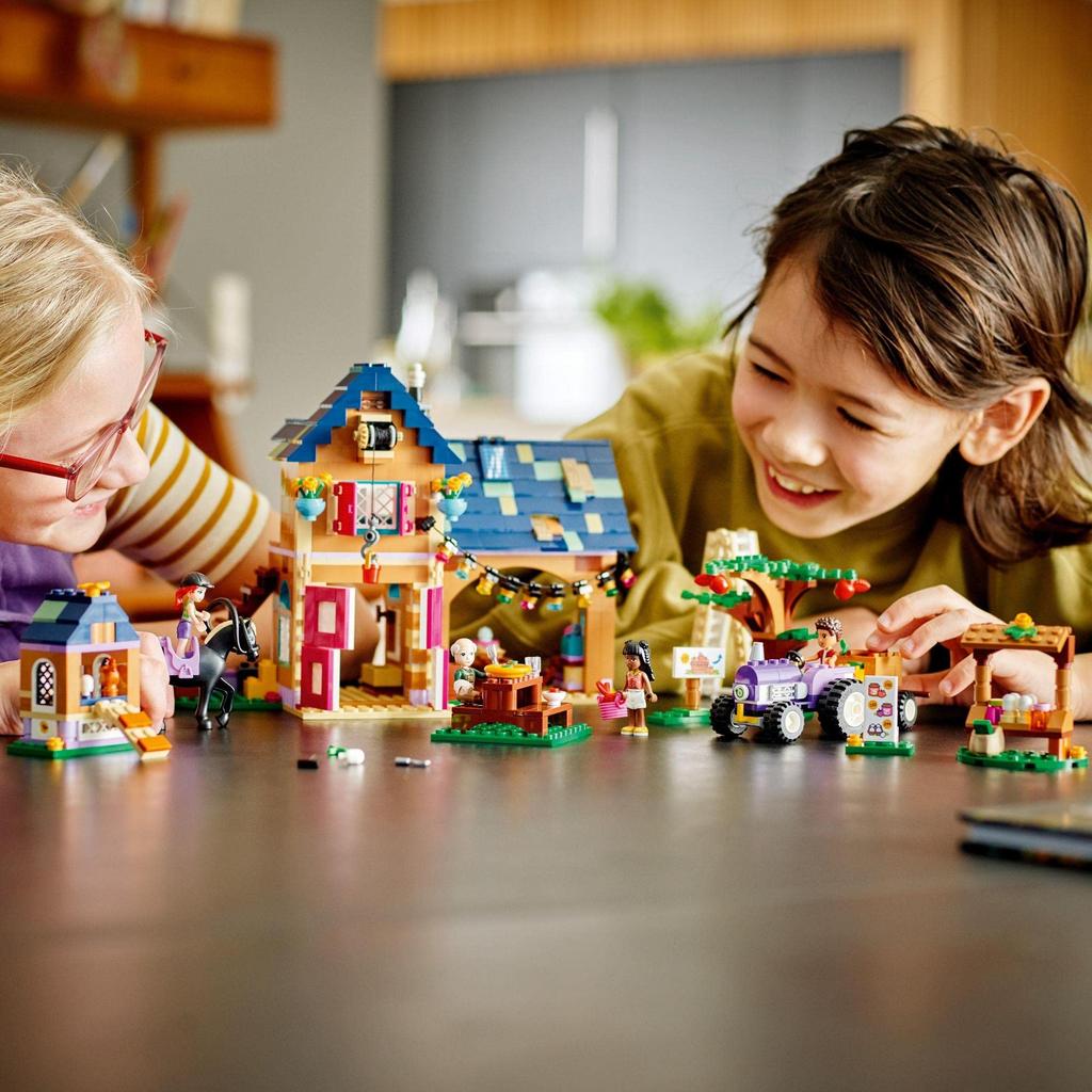 LEGO Friends Organic Farm 41721 - Spielzeugbaustein, Geschenk, Puppe, Rollenspiel, Mädchen, ab 7 Jahren