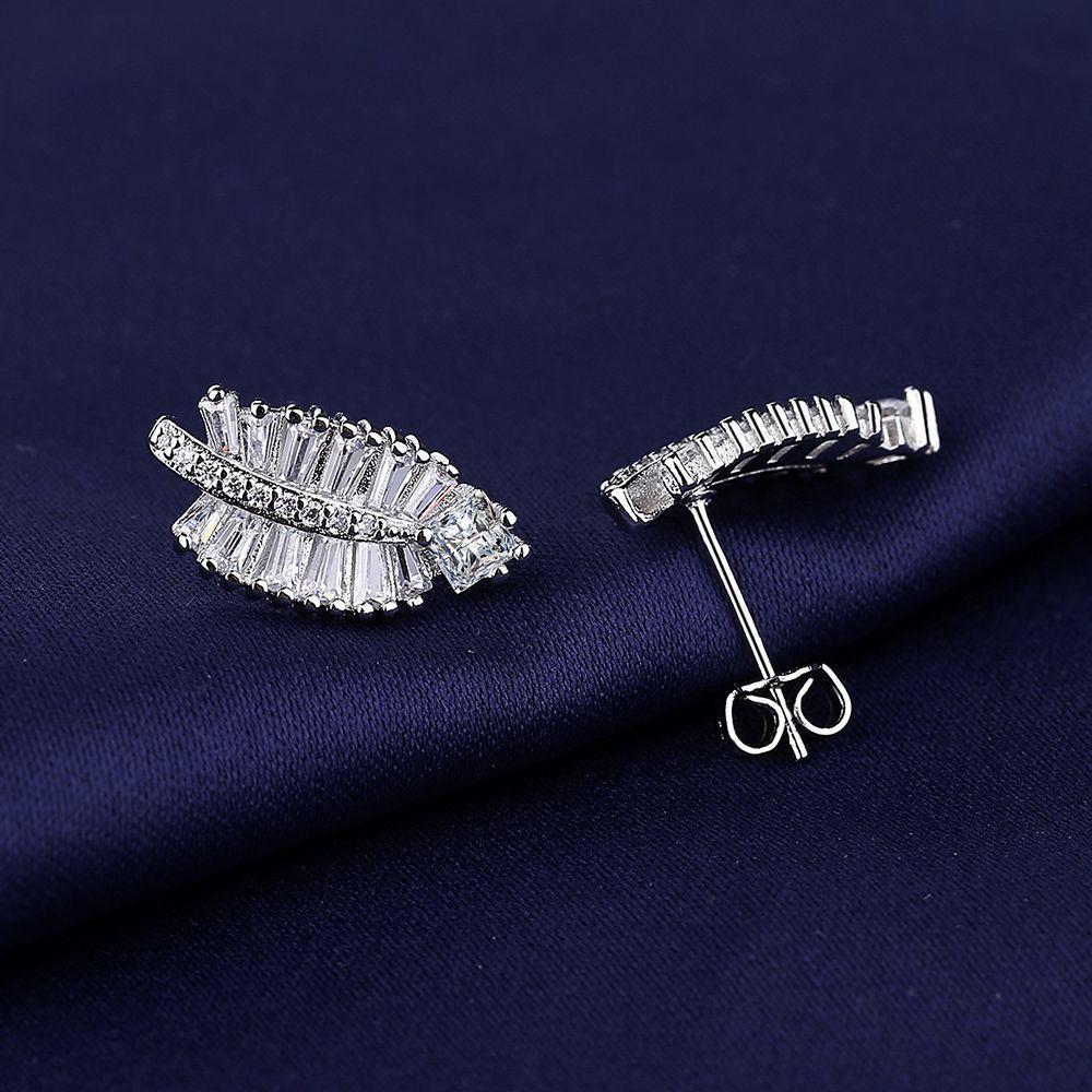 925 Sterling Silver Jewelry Women Fashion Cute Tiny Clear Crystal CZ Stud Earrings Gift for Girls Teens Lady E001