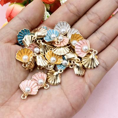 High Quality Pearl Shell Necklace Earrings Pendant Alloy Oil Dripping Accessories Pendant Handmade Jewelry DIY 20cps 14.5 * 15.5mm