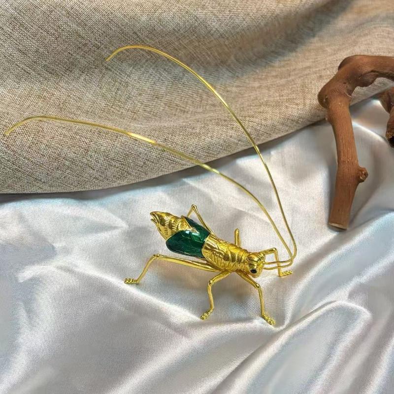 Chinese Style Golden Grasshopper Ornament Retro Enamel Craft Tabletop Decor Home Decoration