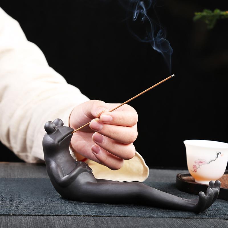 Frog Incense Stick Holder Ceramic Insence Burner Ash Catcher Incense Nice Stand Frog Ornament for Aromatherapy Yoga for Home