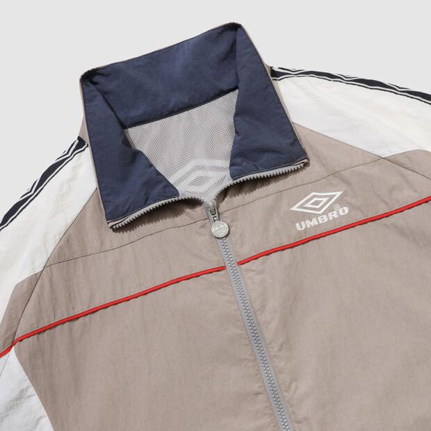 Umbro Hbl Og Stand Neck Windbreaker Jacket Beige Ur121Cjk23 (B Type)