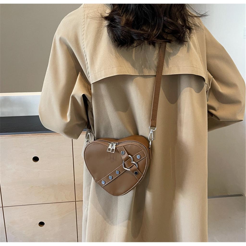 Y2K Heart Shape Shoulder Bags Versatile Small Rivet Crossbody Bag Solid Color PU Leather Bags for Women Girl Trendy Bag