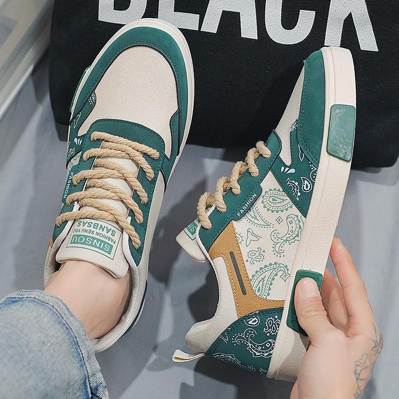 Men's Shoes 2023 New Cashew Flower Shoes Men's Fashion Shoes Every Trend Low Top Spring Canvas Sports Shoes