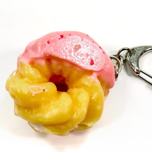 Food Sample Keychain: French Cruller (Strawberry) - Looks Like You Want to Eat It 217OK
