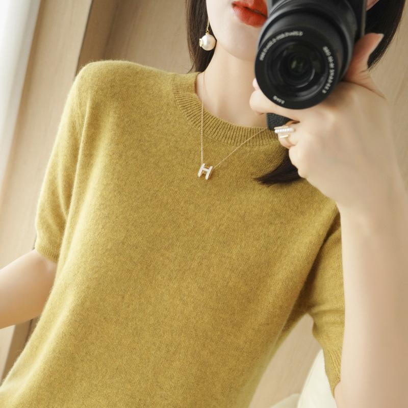 Spring and Autumn 2025 New 11 Color Round Neck Sweater Women's Pullover Knitwear Solid Color Long Sleeve Women's Thin Underlay Short Underlay Shirt