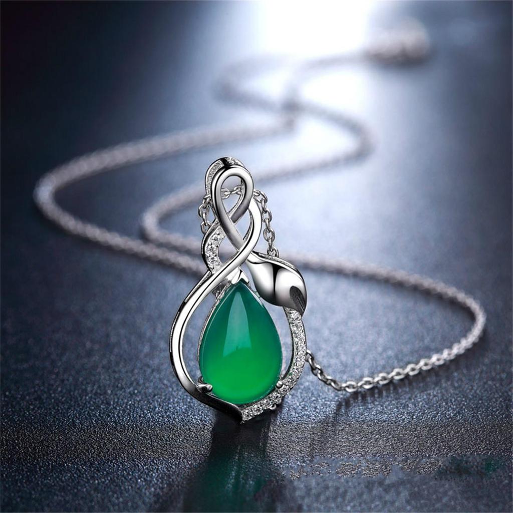 Zhenrong Silver Necklace with Green Chalcedony Pendant - Korean Style Jewelry, Fashionable and Simple Design