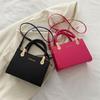 Kleine Tasche für Damen, neue trendige und modische Handtaschen mit hochwertiger und modischer, vielseitiger Umhängetasche mit einer Schulter