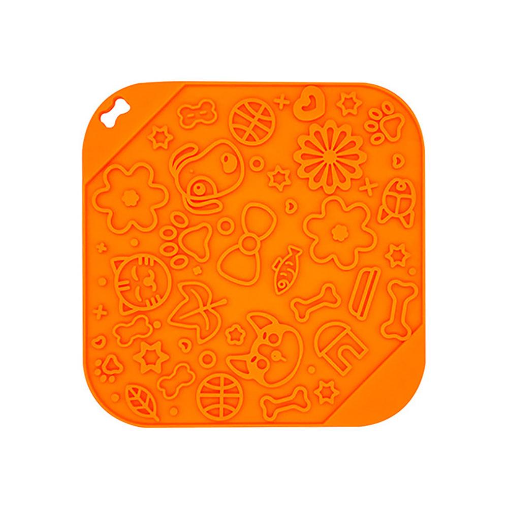 SW Pet Silicone Licking Pad Christmas Tree Flower Shape Cat Dogs Slow Feeder Plate for Pet Sucker Food Training Feeding Mat Bowl