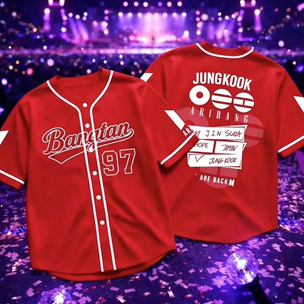 Kpop BTS Baseball Trikot Lila Kurzarm Cardigan Koreanische Streetwear Fan Support Hemd mit Knöpfen Konzertbekleidung für Damen und Herren